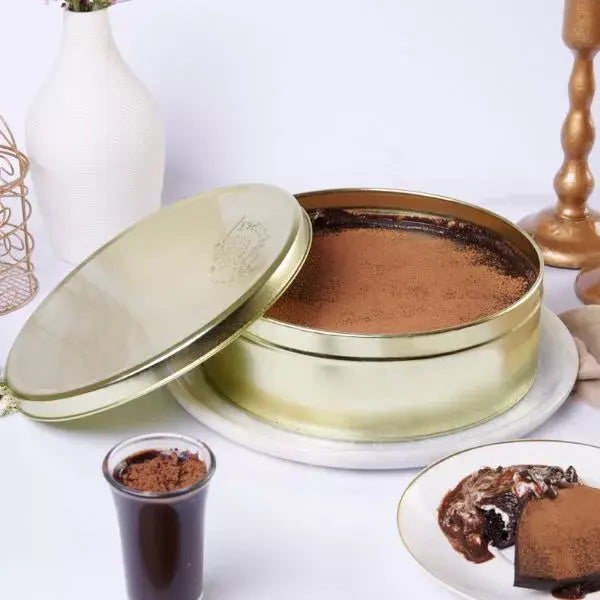 Chocolate Lava With Chocolate Crust