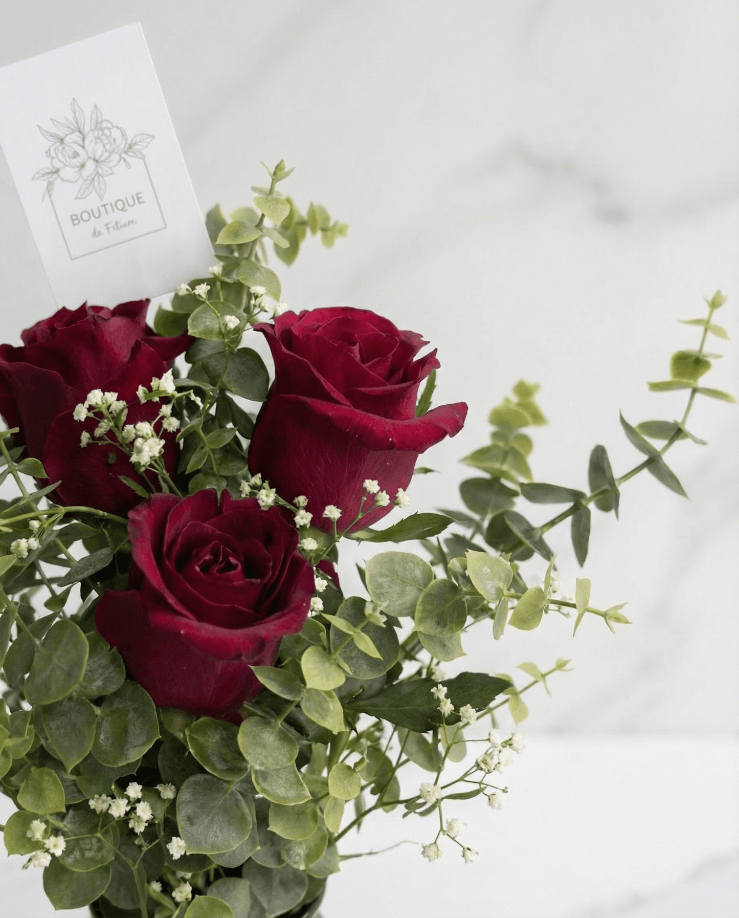 Red Romance Vase Side View – Bold Romantic Red Rose Vase Gift | Boutique de Fleurs Lahore Pakistan