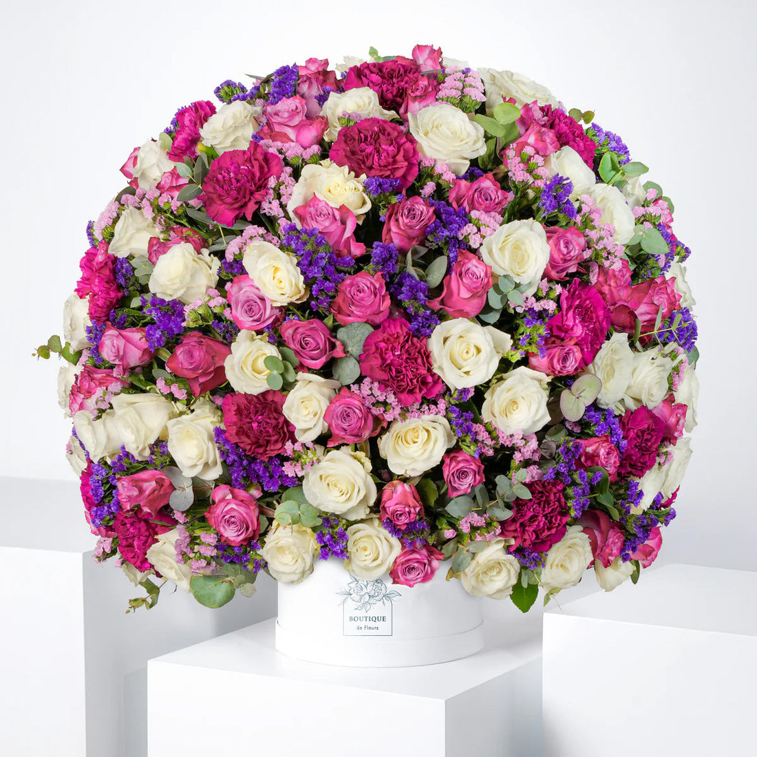Luxury Valentine’s Day Hatbox Flowers for a Romantic Gesture