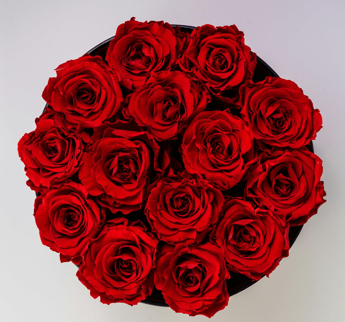 Historic red rose bouquet — Boutique de Fleurs Lahore Valentine's guide