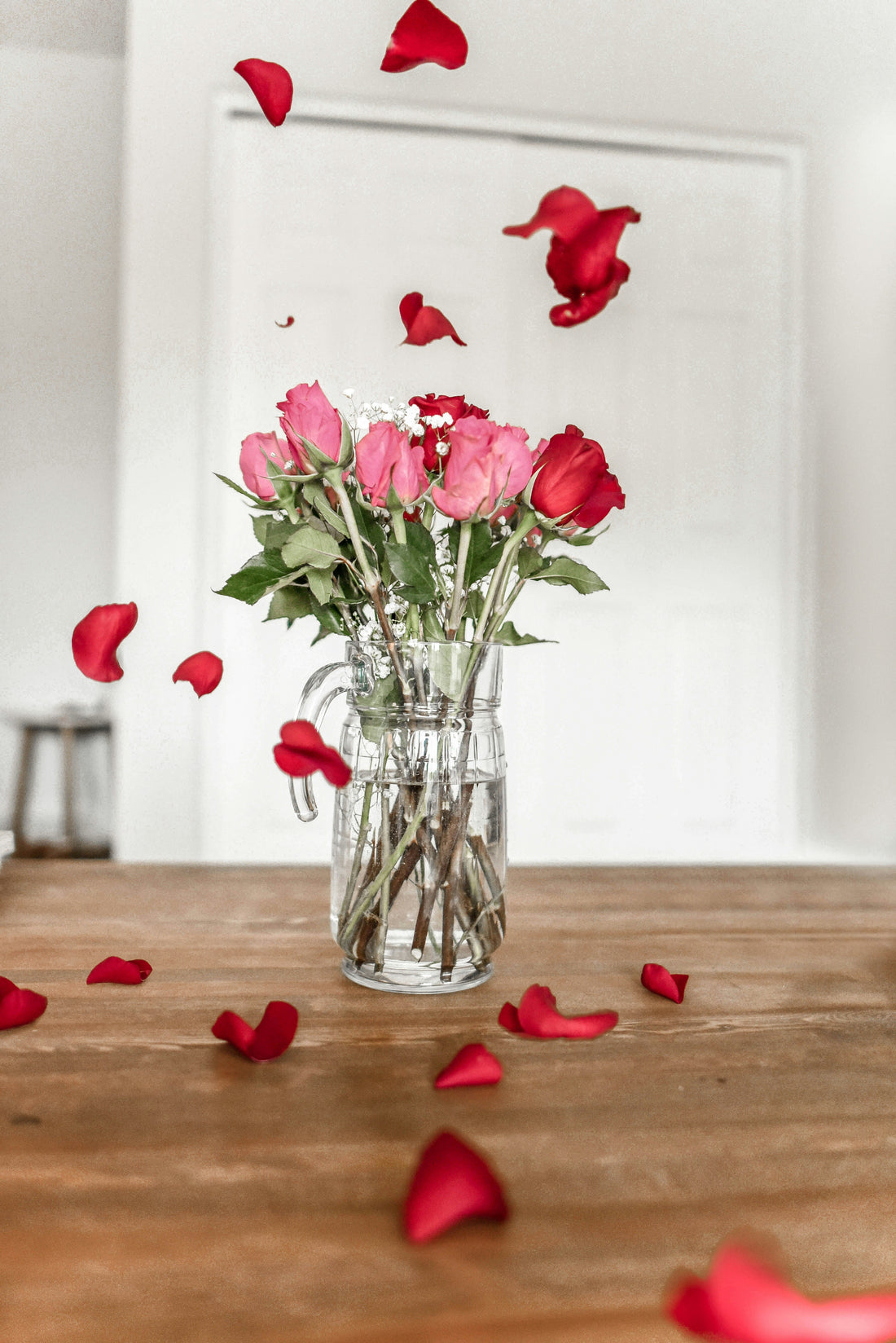 Unique Valentine's Day flower arrangement — Boutique de Fleurs Lahore