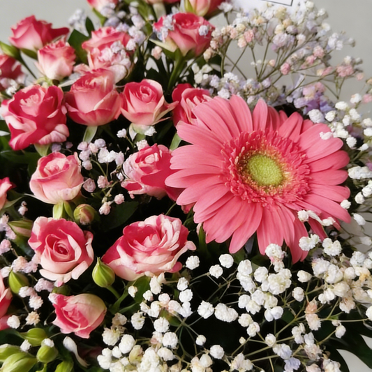 Thoughtful mixed flower bouquet — Boutique de Fleurs Lahore