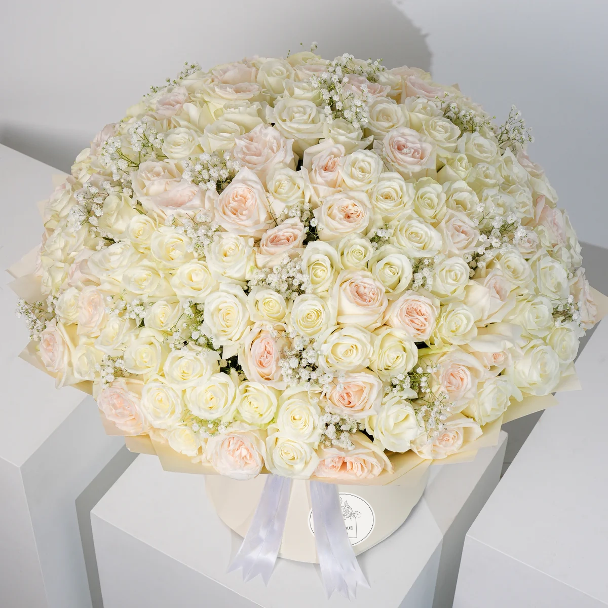 Amelia Grand Bouquet Detail – Elegant White Roses with Gypsophila | Boutique de Fleurs Lahore Pakistan