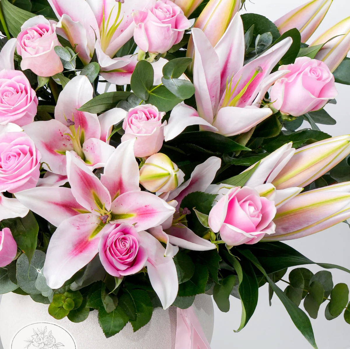 Blushing Blooms Vase Side View – Pink Rose & Lily Anniversary Arrangement Lahore Pakistan