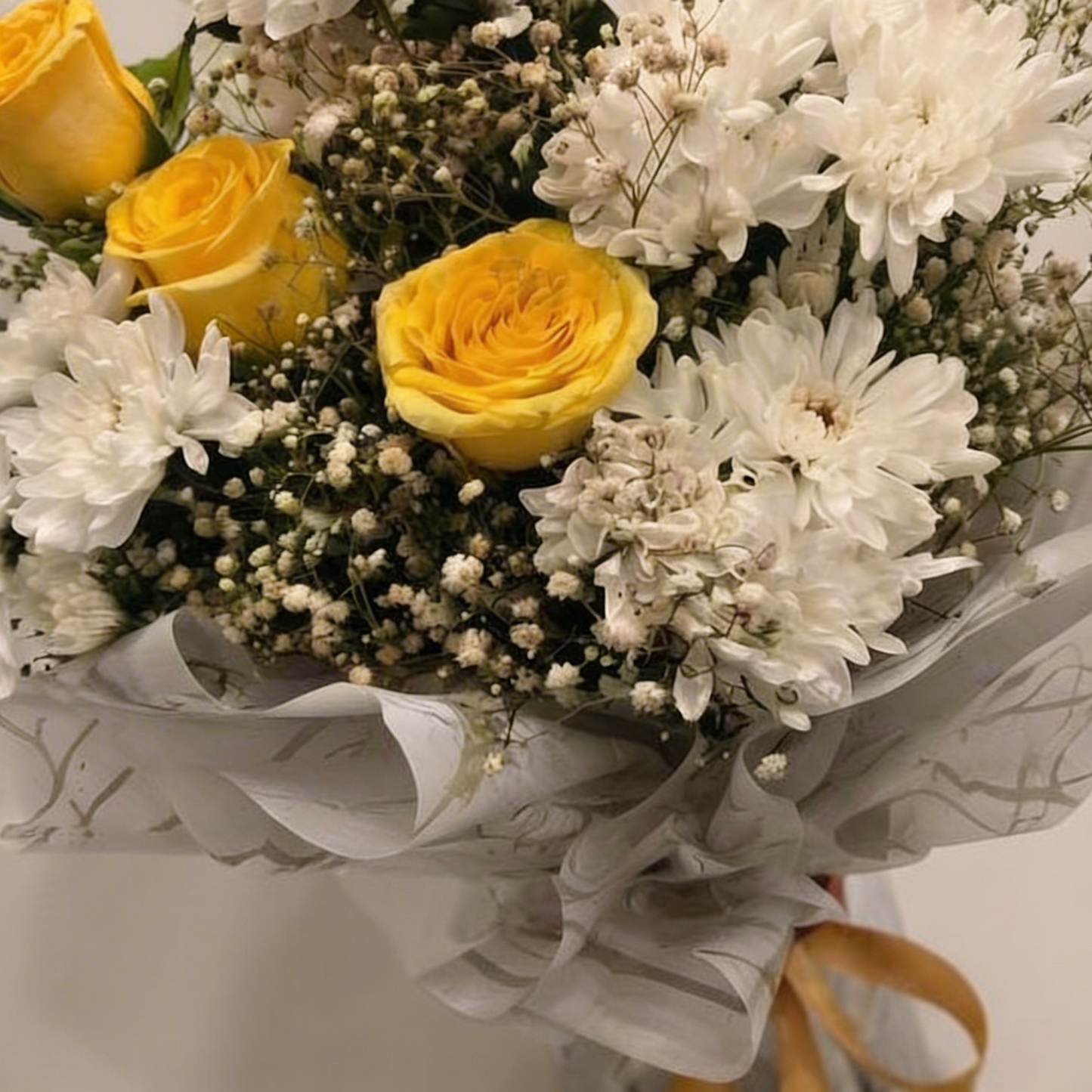 Sunshine Cheer Bloom Bouquet Wrapped – Yellow Roses Birthday Gift | Boutique de Fleurs Lahore Pakistan