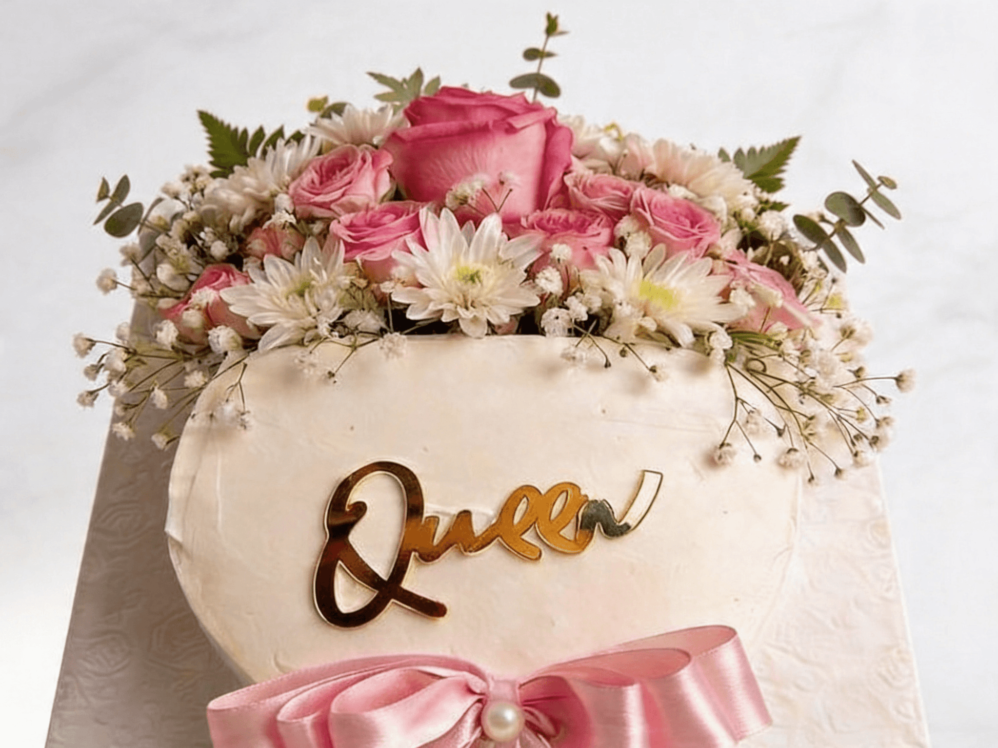 Mother's Day Blossom Cake Side View – Elegant Signature Floral Cake | Boutique de Fleurs Lahore Pakistan