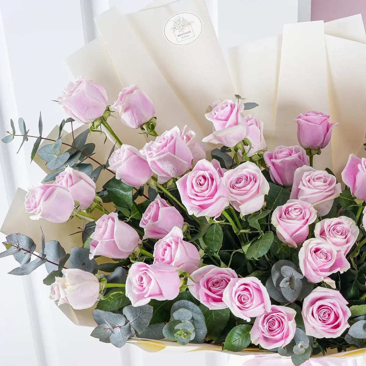 50 Pink Roses Bouquet Detail – Elegant Pink Roses for Gifting | Boutique de Fleurs Lahore Pakistan
