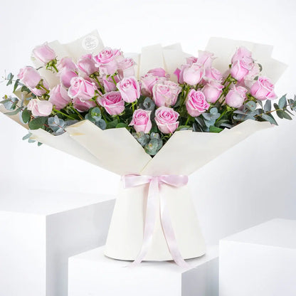 50 Pink Roses Bouquet Top View – Luxury Pink Roses | Boutique de Fleurs Lahore Pakistan